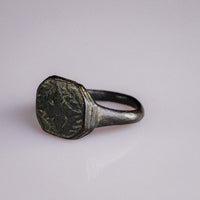 Early Medieval Bronze Signet Ring with Cross Motif – 'Corvin' (8th–11th century AD) — view 9