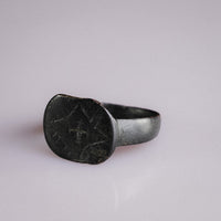 Medieval Bronze Signet Ring with Latin Cross Device – 'Vigil' (11th–15th century AD) — view 7