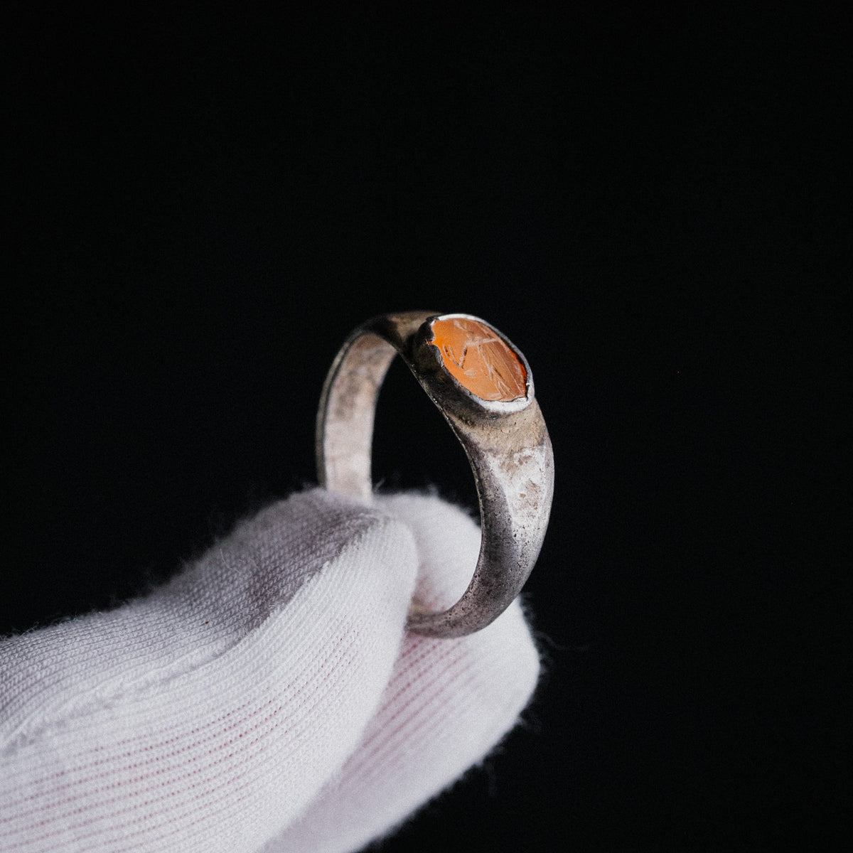 Roman Carnelian Intaglio Ring with Standing Goddess – 'Victoria' (3rd–4th c. AD) – EU 60 / US 9.5