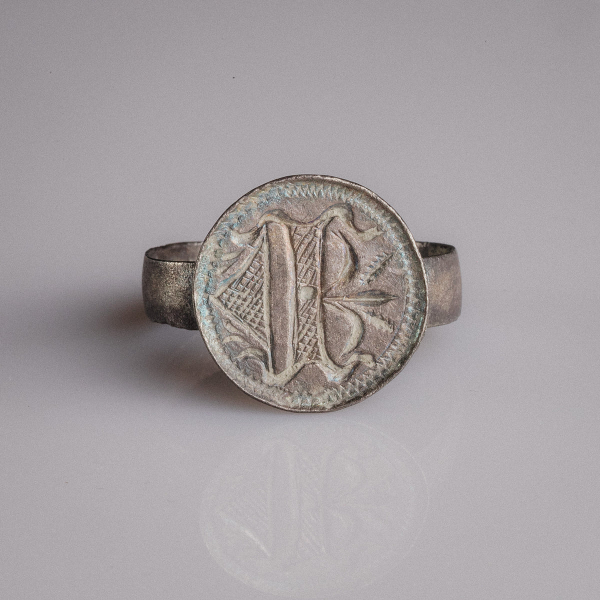 Medieval Silver Merchant Seal Ring with Heraldic Device – 'Mercator' (13th century AD)