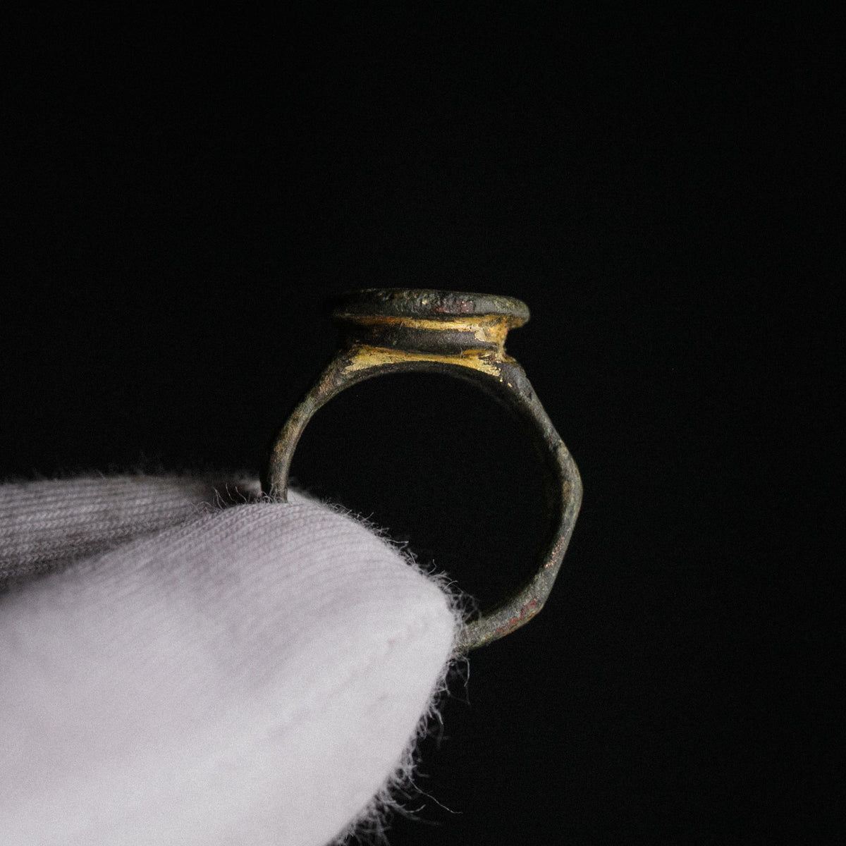 Early Byzantine Gilded Bronze Ring with Greek Inscription – 'Stephanos' (5th–7th c. AD) — view 8