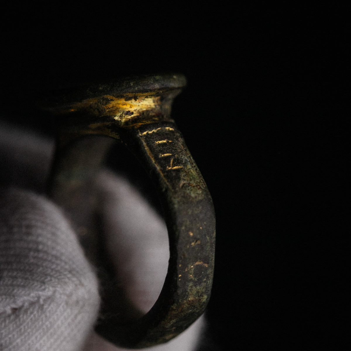 Early Byzantine Gilded Bronze Ring with Greek Inscription – 'Stephanos' (5th–7th c. AD) — view 10
