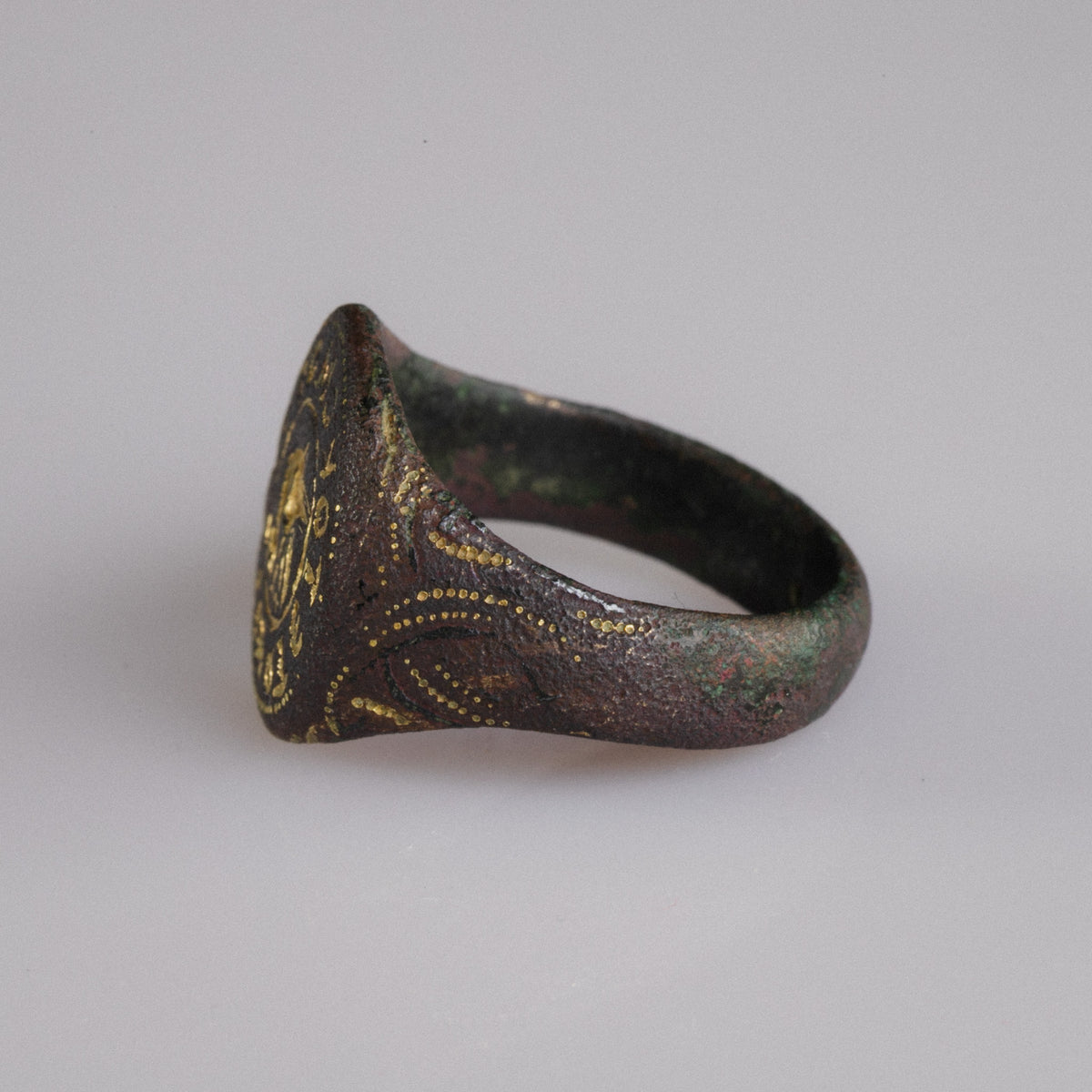 Byzantine Bronze Ring with Gold Inlay Bird Motif – 'Geranos' (9th–11th c. AD) — view 5