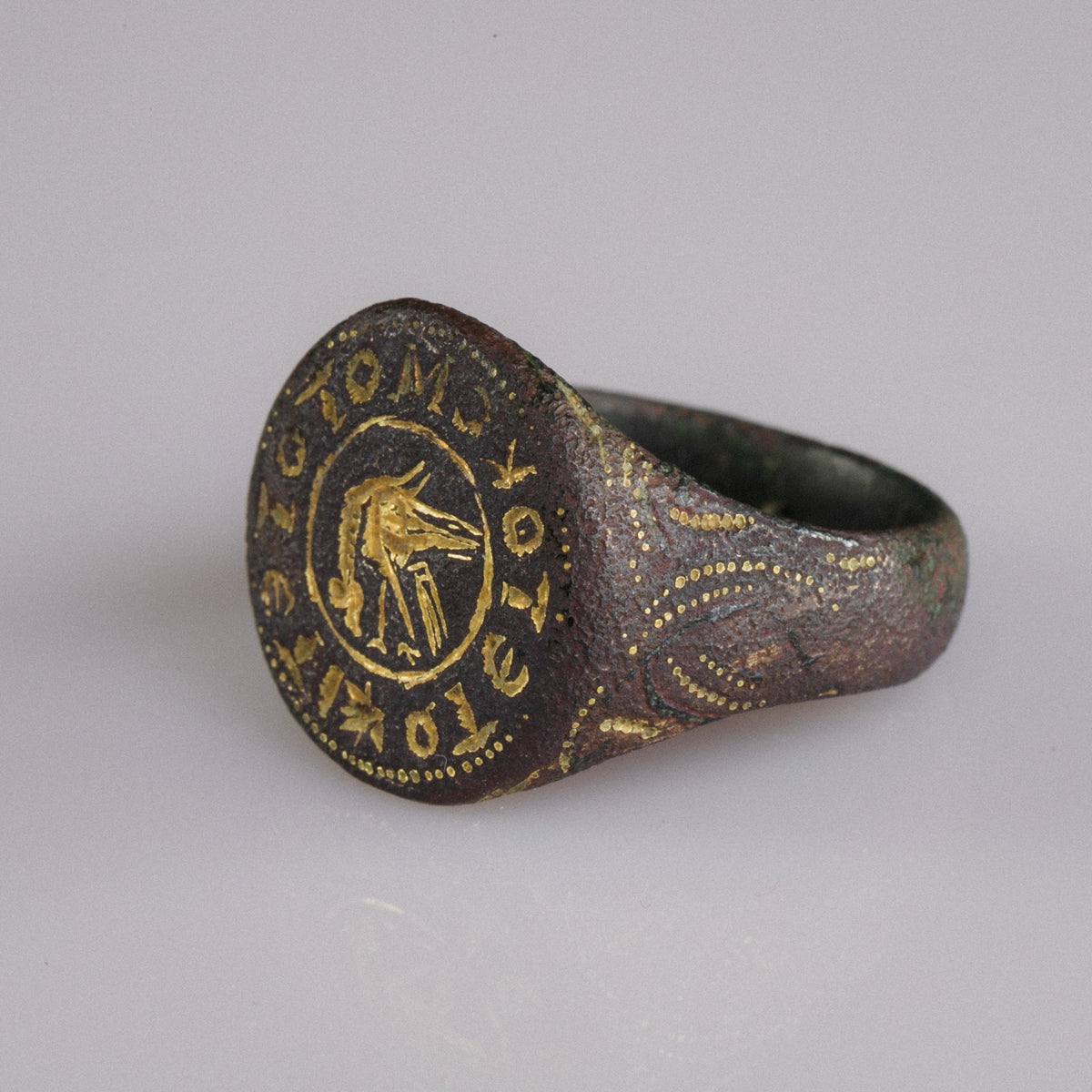 Byzantine Bronze Ring with Gold Inlay Bird Motif – 'Geranos' (9th–11th c. AD) — view 6