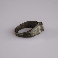 Roman Bronze Ring with Lion Motif – 'Fortis' (2nd–3rd century AD) — view 3
