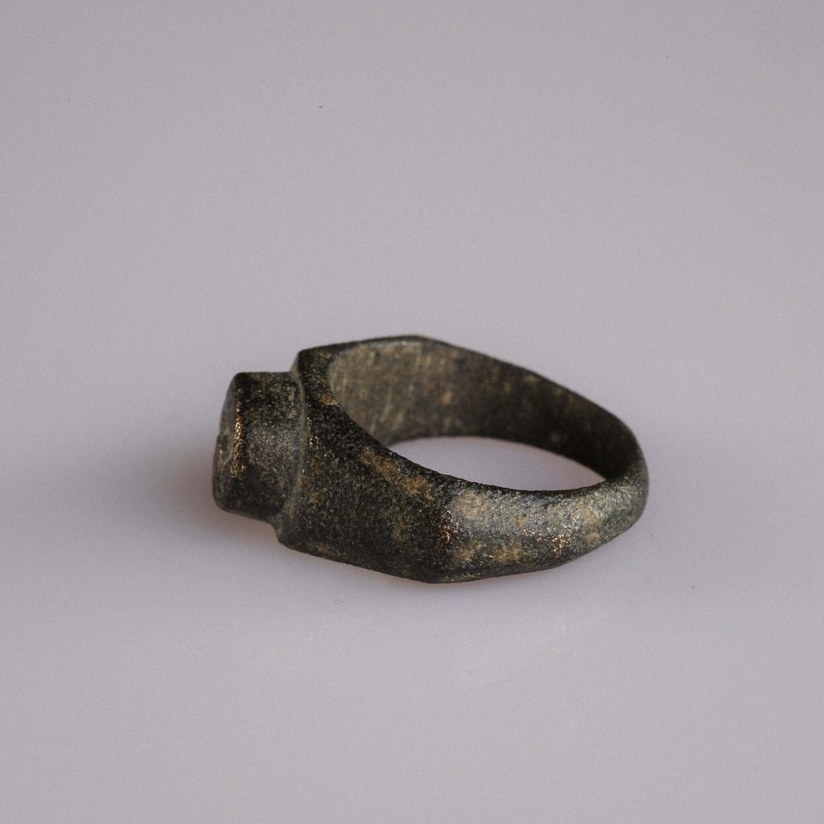 Roman Bronze Ring with Lion Motif – 'Fortis' (2nd–3rd century AD) — view 5