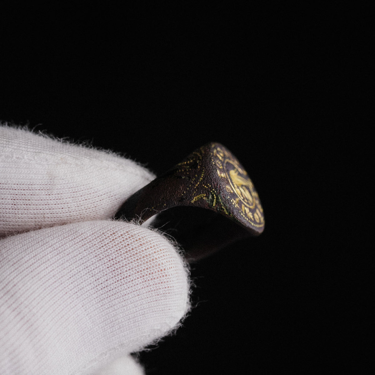 Byzantine Bronze Ring with Gold Inlay Bird Motif – 'Geranos' (9th–11th c. AD) — view 8
