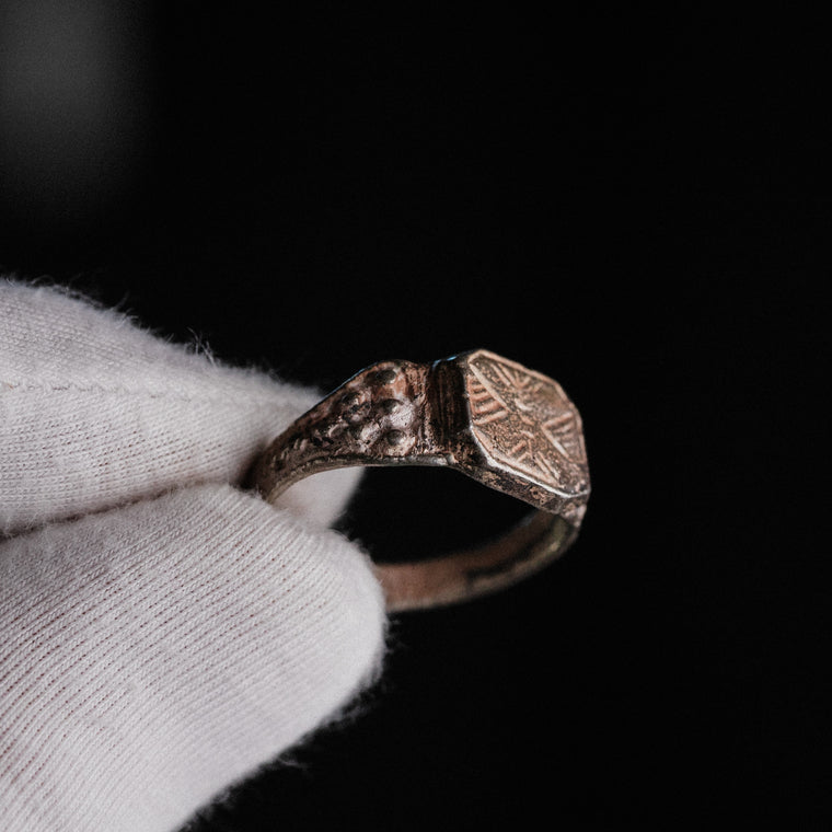 Medieval Silver Signet Ring 'Vasilisa' (14th-16th c. CE) EU 62/US 10