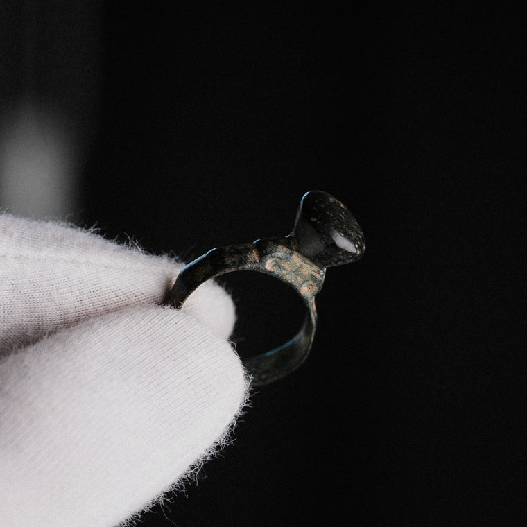 Roman Bronze Ring 'Magnus' (3rd-5th c. CE) EU 54/US 7
