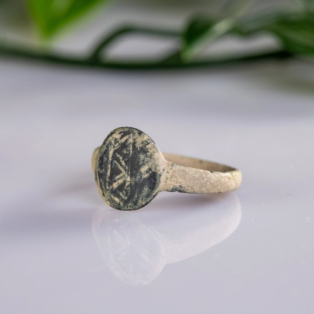 Medieval Bronze Signet Ring 'Osmundus' (13th-15th c. AD) EU 53/US 6.5