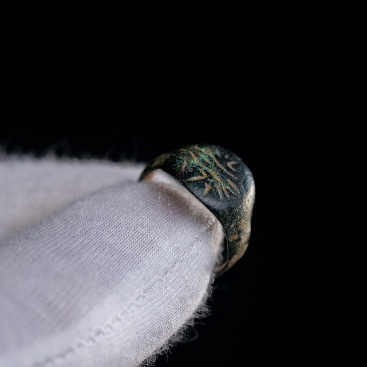 Medieval Bronze Signet Ring 'Florinus' (13th-15th c. AD) EU 50/US 5.25