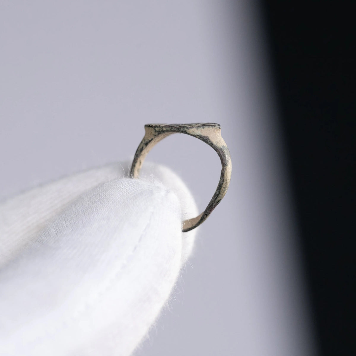 “Sigismundus” – Medieval Bronze Signet Ring (12th–15th Century AD) – EU 44 / US 3 Aurora Antiqua