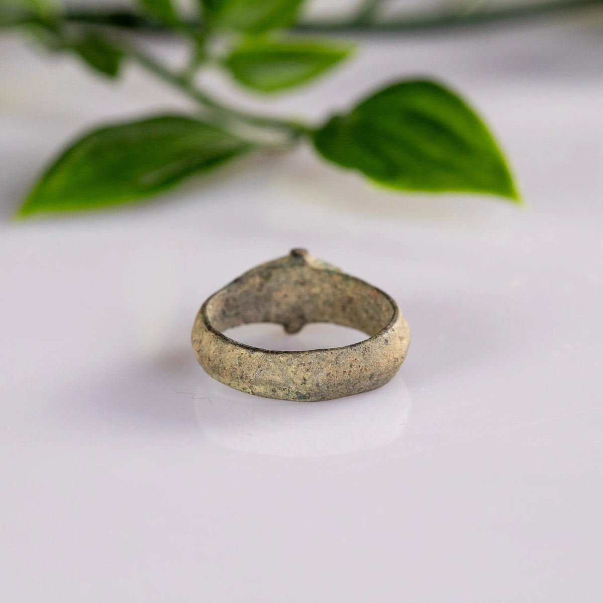 Medieval Bronze Ring with Geometric Engraved Bezel – “Adalbert” (9th–12th c. AD) – EU 51 / US 5.75 - Aurora Antiqua
