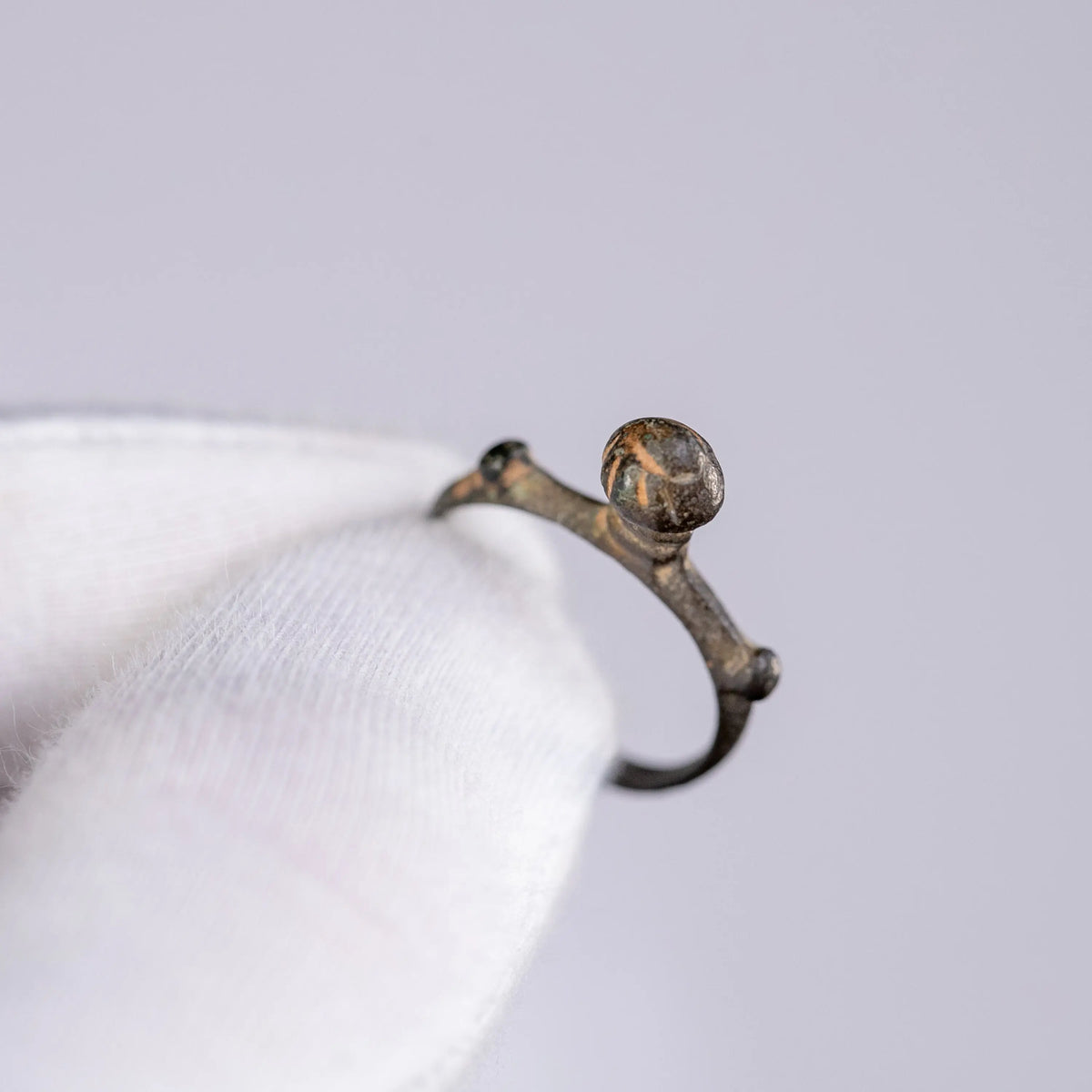 Medieval Bronze Ring with Knobbed Shoulders – “Godric” (9th–14th c. AD) – EU 50 / US 5.25 Aurora Antiqua