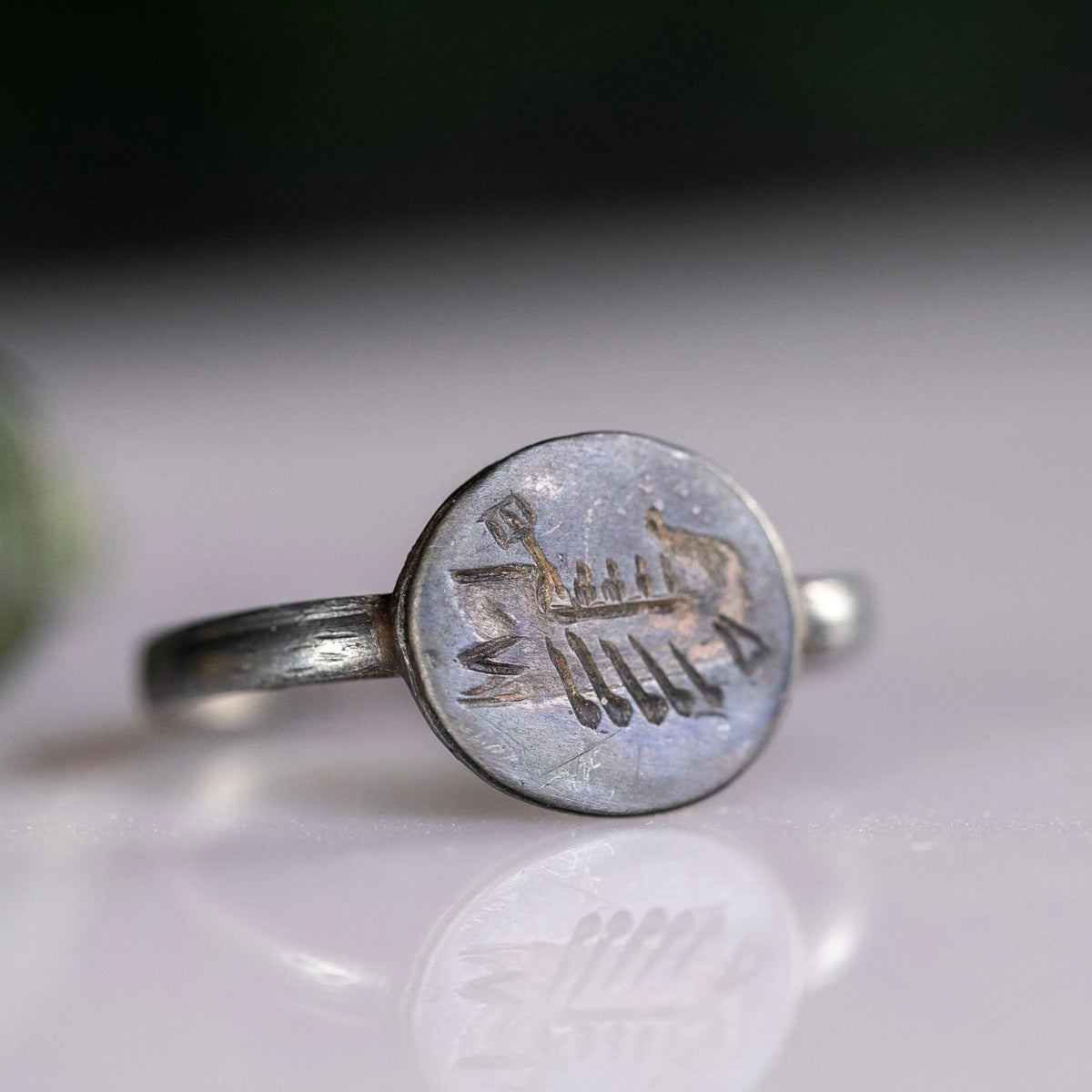 “Lucius” – Roman Silver Seal Ring Depicting a War Galley (1st–2nd Century AD) – EU 64 / US 10.5 Aurora Antiqua
