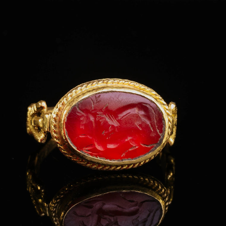 Roman Gold Ring 'Leo et Cervus' (2nd-3rd c. AD) EU 59/US 8.5