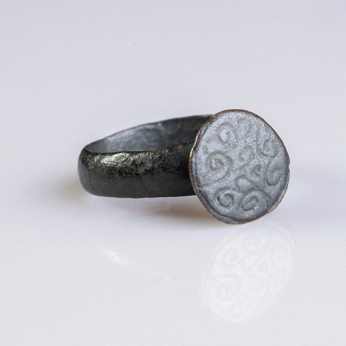 Medieval Bronze Military Seal Ring – “Adalric” (11th–13th c. AD) – EU 59 Aurora Antiqua