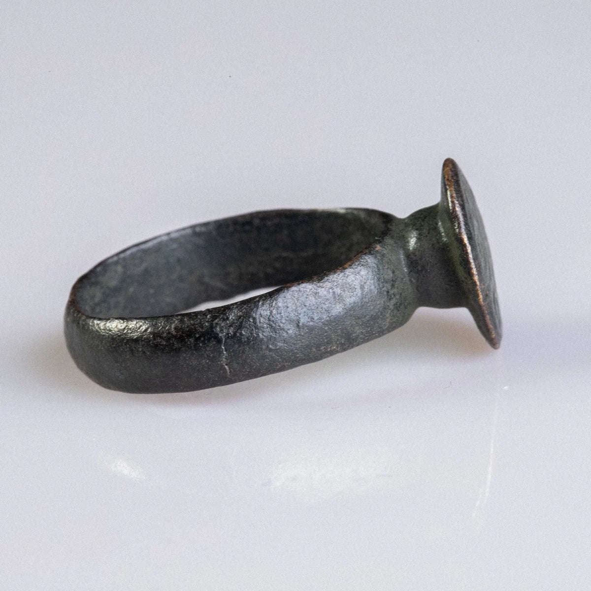 Medieval Bronze Military Seal Ring – “Adalric” (11th–13th c. AD) – EU 59 Aurora Antiqua