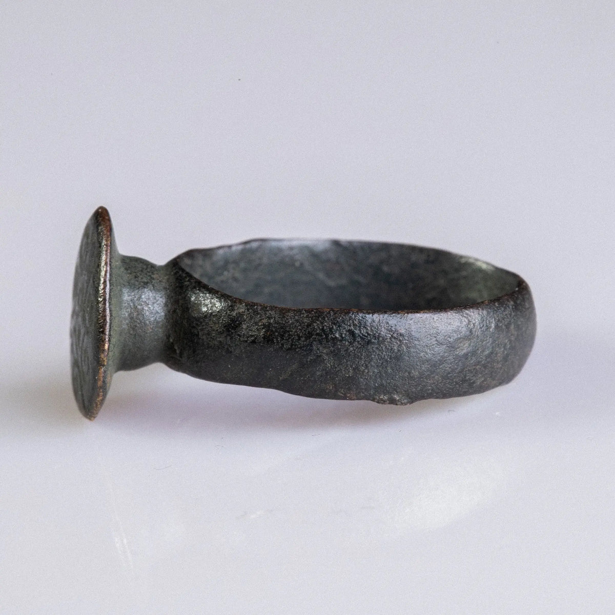 Medieval Bronze Military Seal Ring – “Adalric” (11th–13th c. AD) – EU 59 Aurora Antiqua