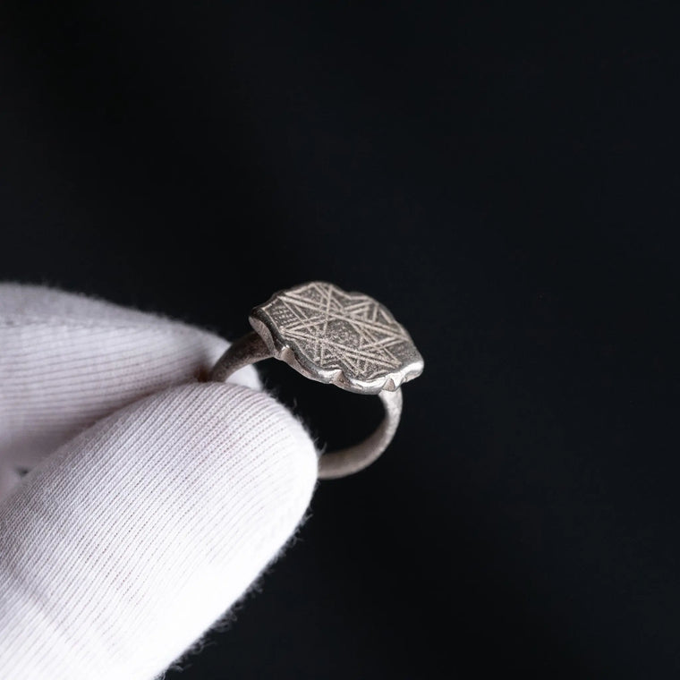 Medieval Silver Ring 'Ivor' (12th-14th c. AD) EU 55/US 7.25