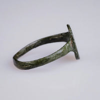 Medieval European Bronze Signet Ring with Bird Motif – “Osbert” (12th–15th c. AD) – EU 52 / US 6.25 Aurora Antiqua