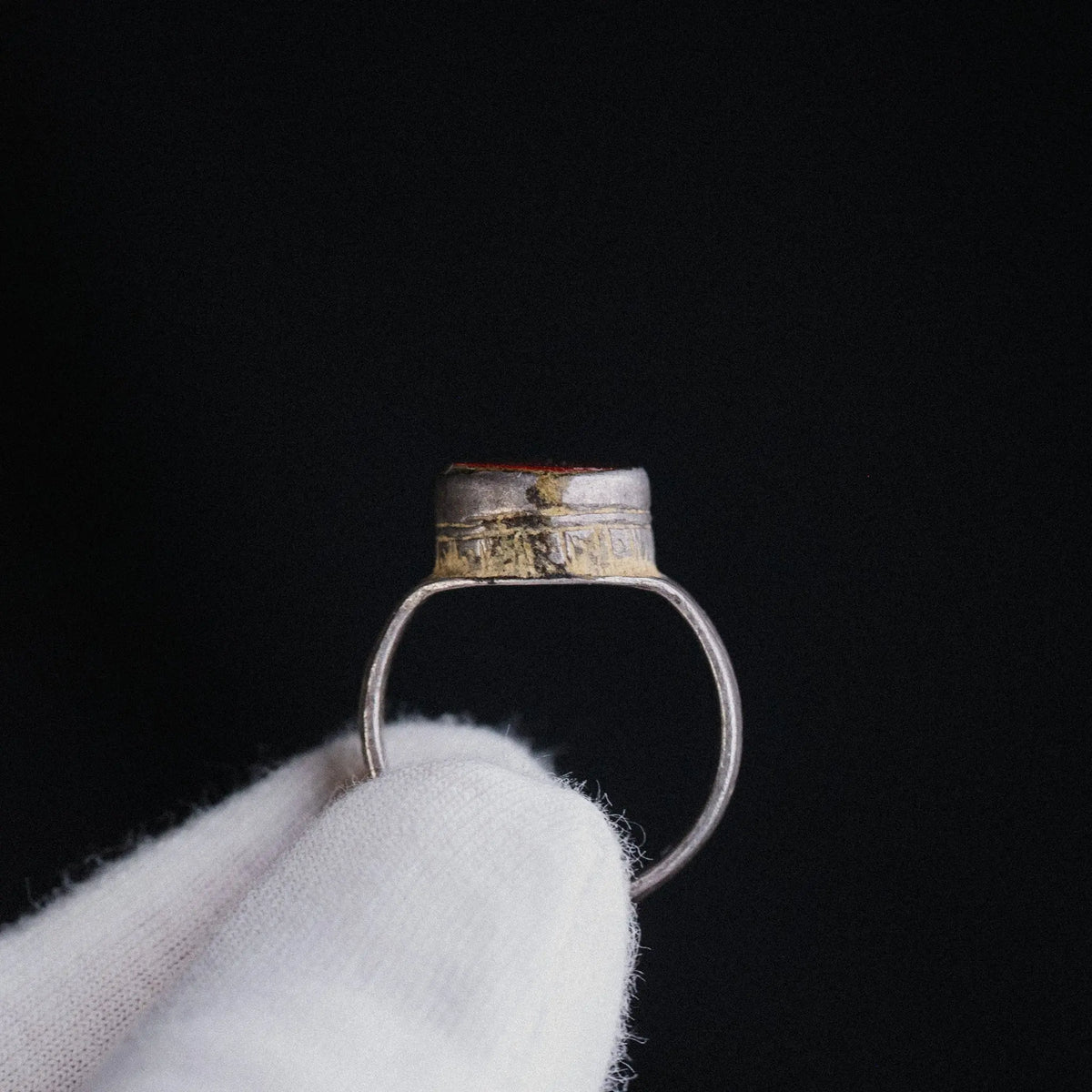 Byzantine Silver Ring with Carnelian Cabochon – “Nikephoros” (9th–10th c. CE) – EU 59 / US 8.75 Aurora Antiqua