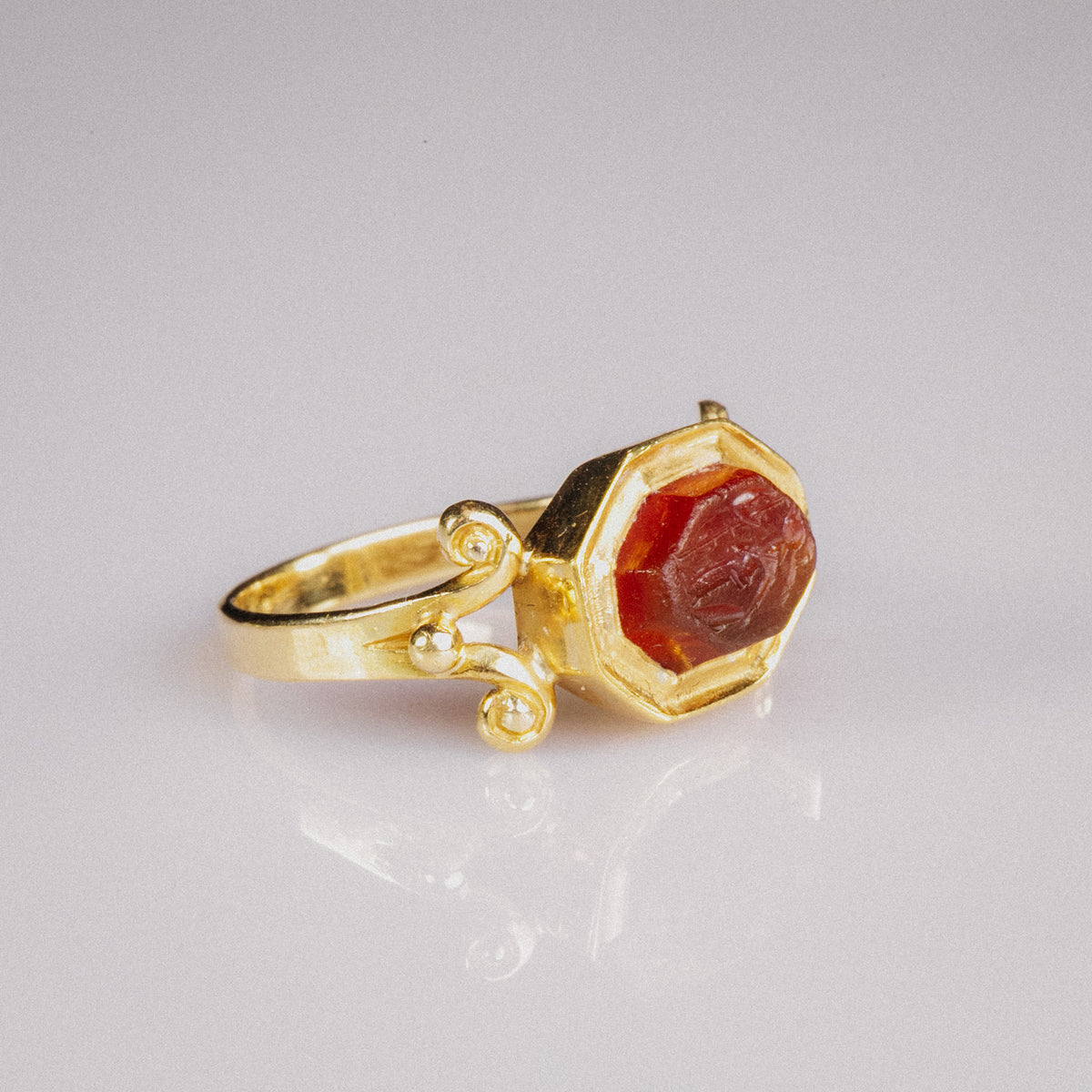 Roman Carnelian Intaglio Ring of Minerva in Victorian Gold Mount – 'Minerva' (2nd–3rd CE, Mount 19th CE) — view 2