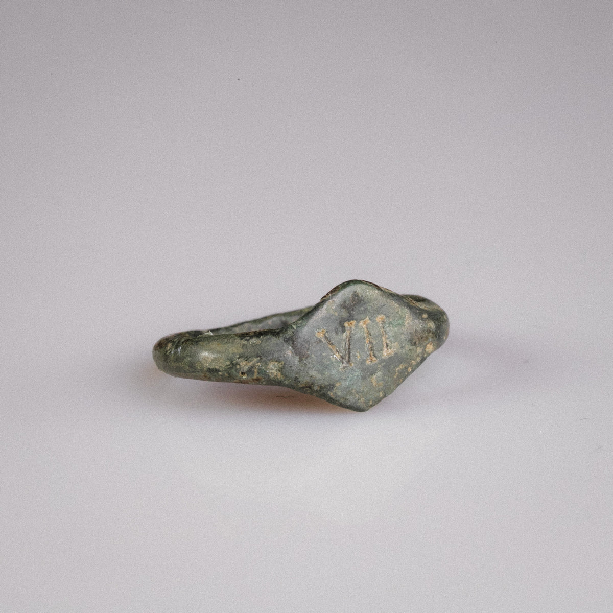 Roman Bronze Legionary Ring with Numeral VII – 'Septimus' (1st–3rd CE) — view 2