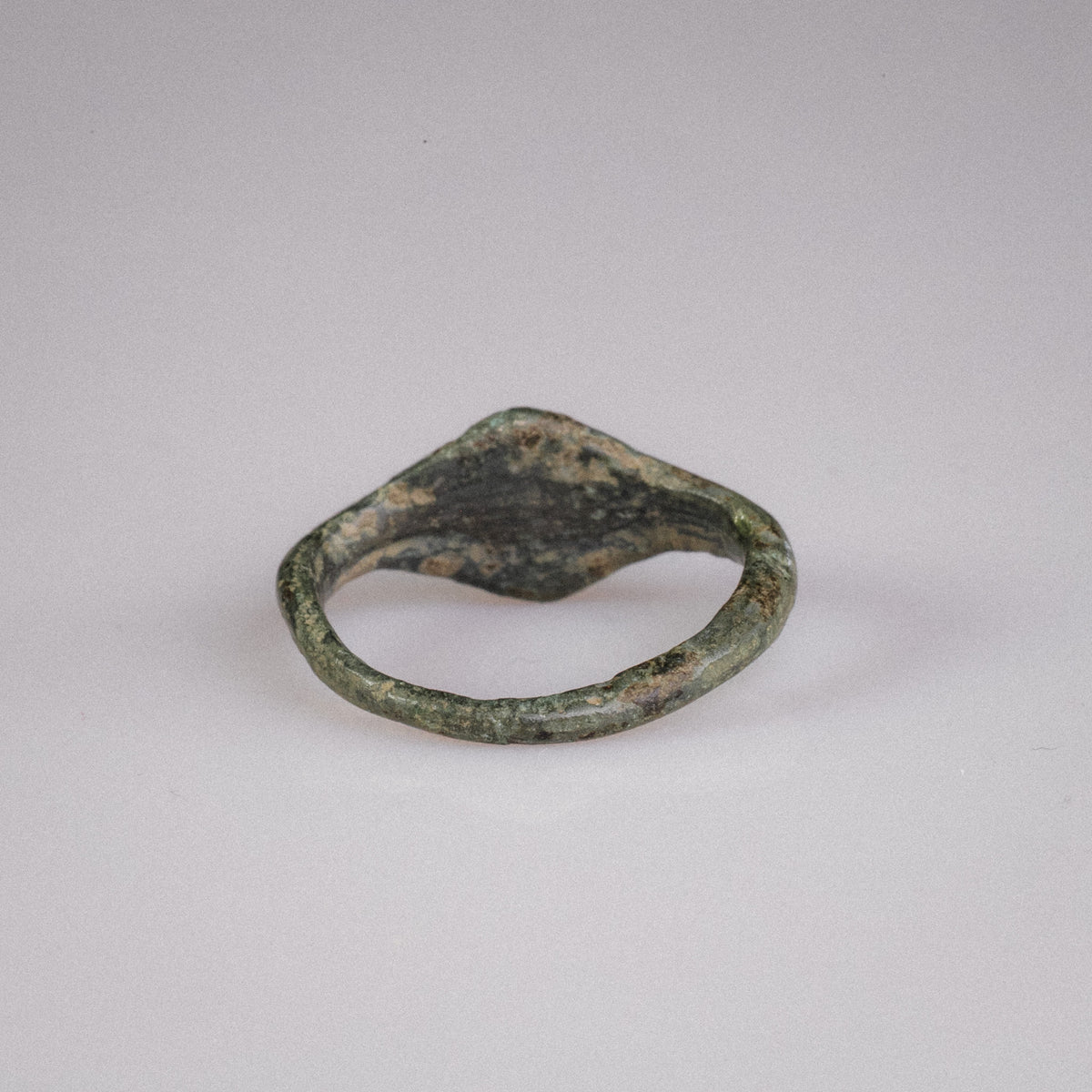 Roman Bronze Legionary Ring with Numeral VII – 'Septimus' (1st–3rd CE) — view 4