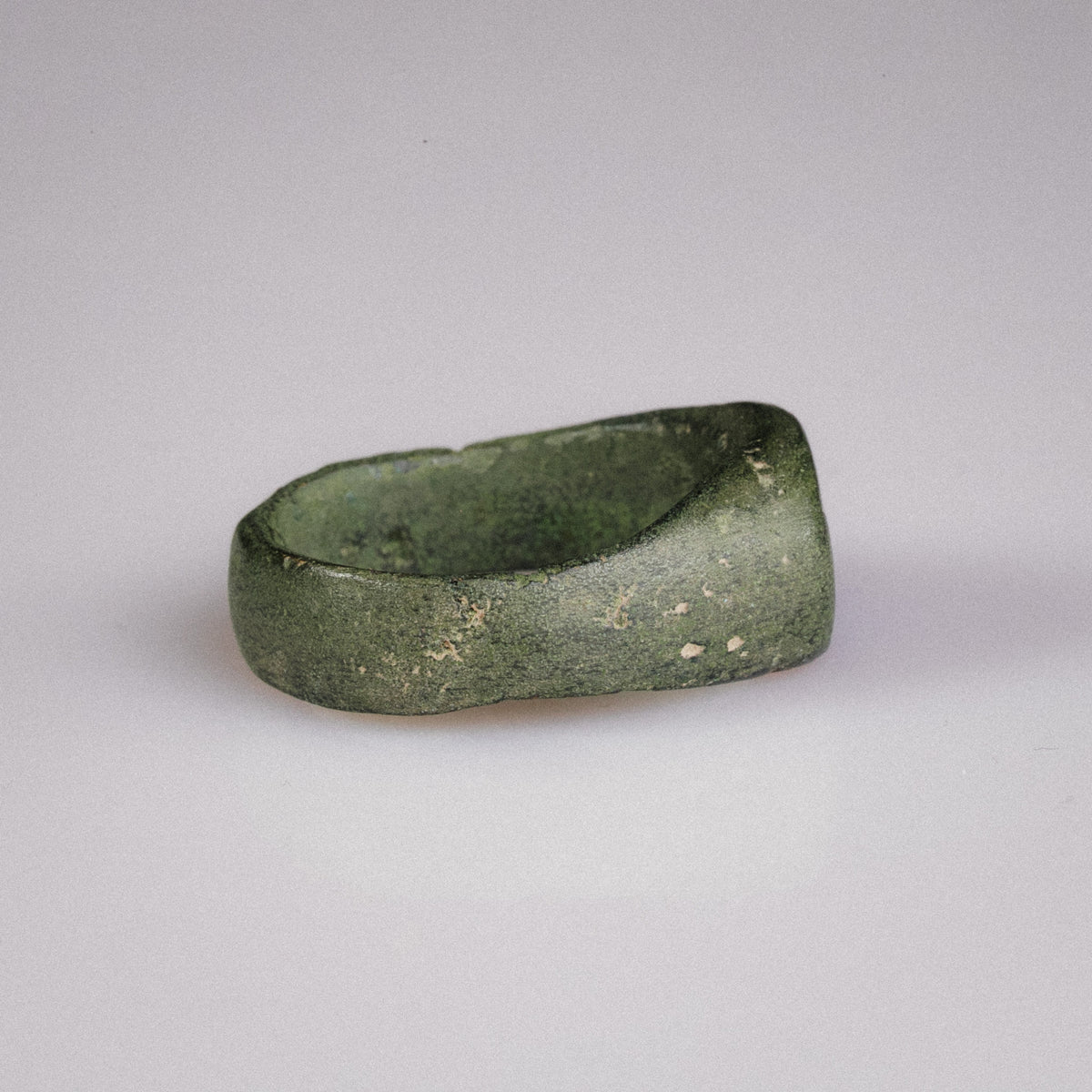Medieval Bronze Seal Ring with Cross Motif – 'Signum' (11th–13th CE) — view 3