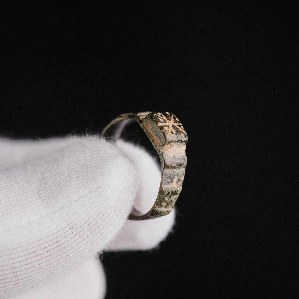 Medieval Bronze Military Seal Ring – 'Bellator' (11th–13th CE) — view 8