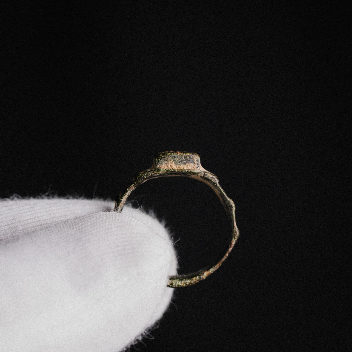 Medieval Bronze Military Seal Ring – 'Bellator' (11th–13th CE) — view 10