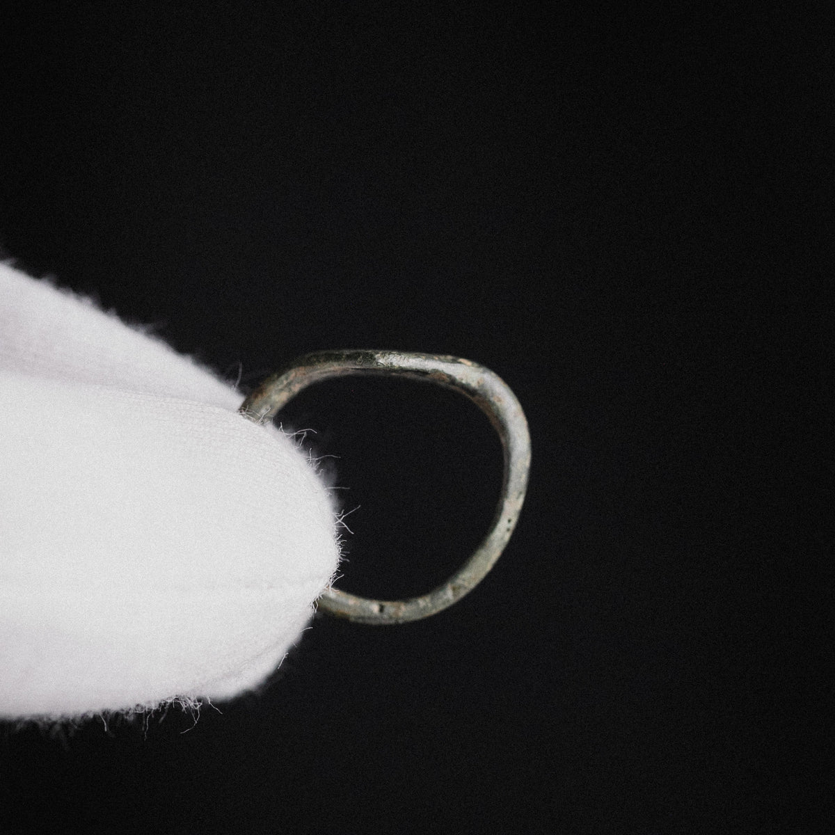 Roman Bronze Legionary Ring with Numeral VII – 'Septimus' (1st–3rd CE) — view 8