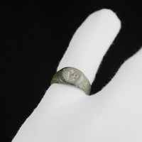Medieval Bronze Seal Ring with Cross Motif – 'Signum' (11th–13th CE) — view 10