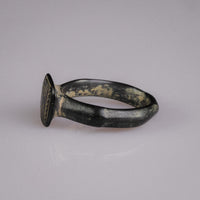 Medieval Bronze Geometric Signet Ring with Chevron Motif – 'Chevronis' (11th–14th CE) — view 5