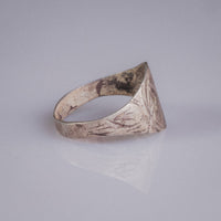 Medieval Silver Signet Ring with Bird Motif – 'Aquilinus' (11th–14th CE) — view 3