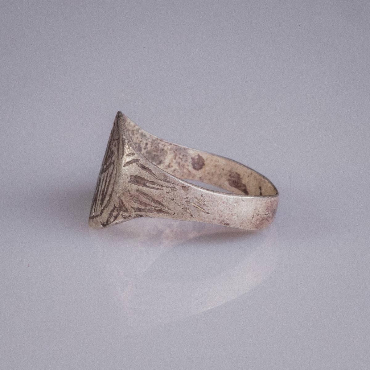 Medieval Silver Signet Ring 'Aquilinus' (11th-14th CE) EU 55/US 7.25