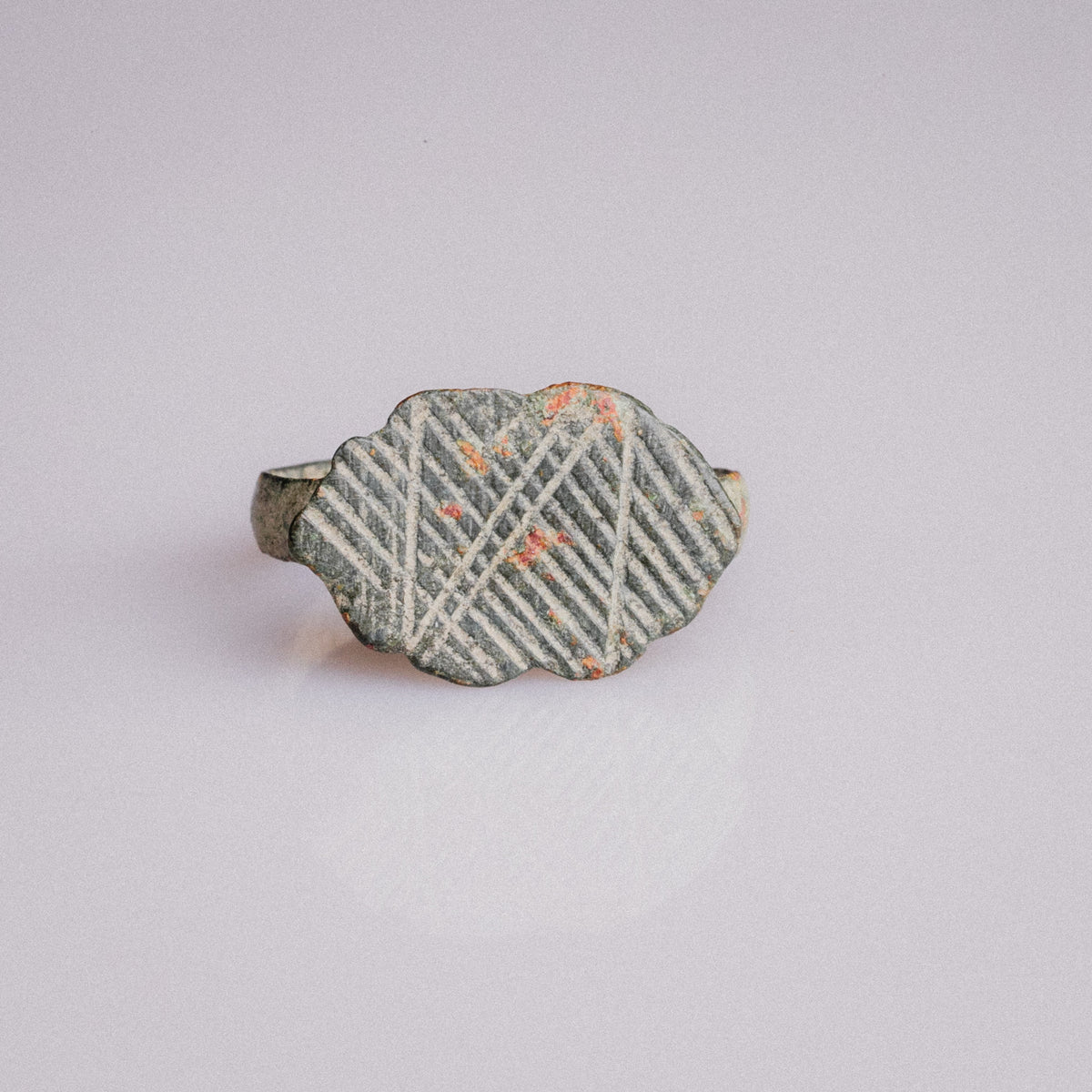 Medieval Bronze Geometric Signet Ring – 'Reticulus' (10th–13th CE) — view 2