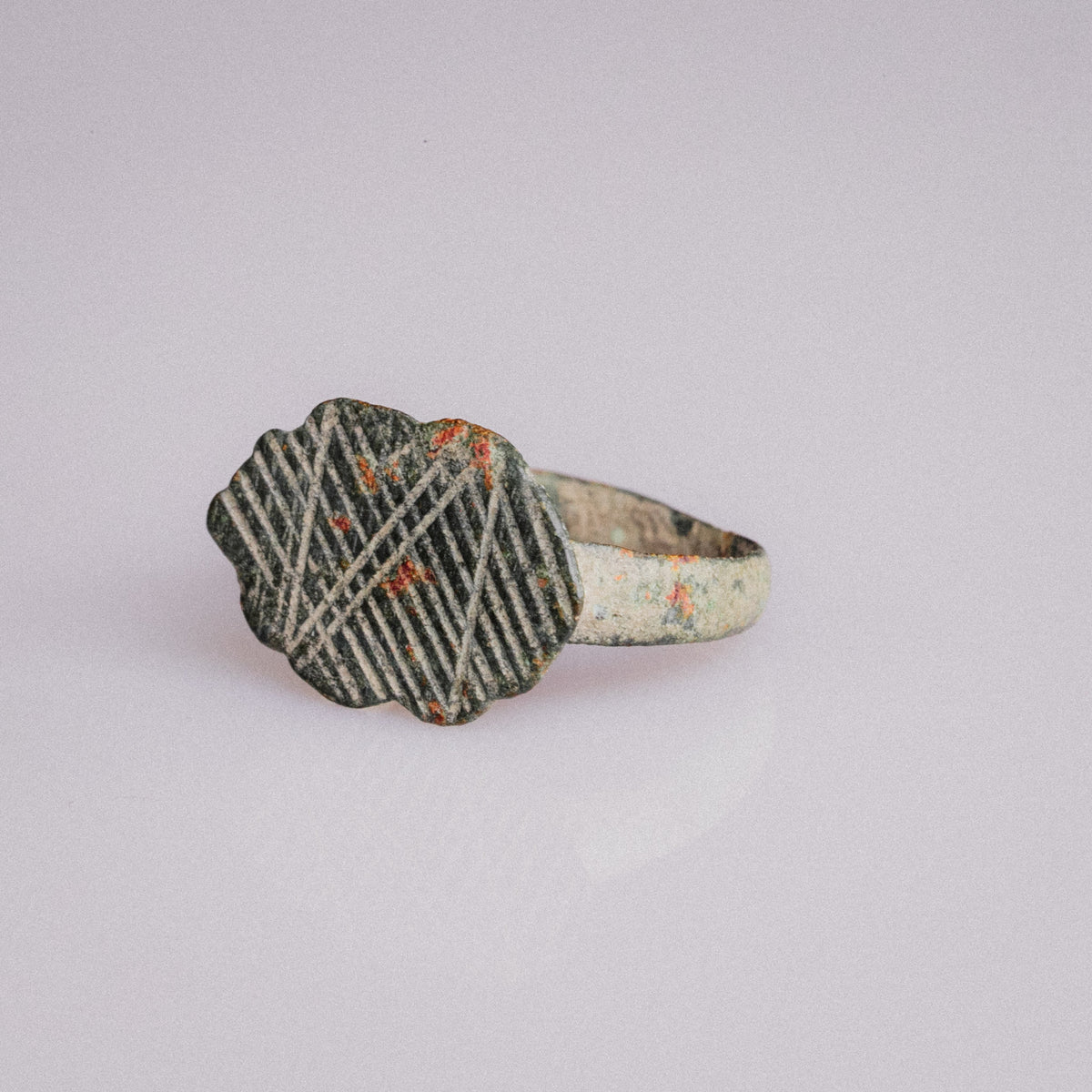 Medieval Bronze Geometric Signet Ring – 'Reticulus' (10th–13th CE) — view 6