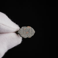Medieval Bronze Geometric Signet Ring – 'Reticulus' (10th–13th CE) — view 9