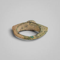 Back view of Roman bronze ring 'Tullia' showing keeled shoulders from above