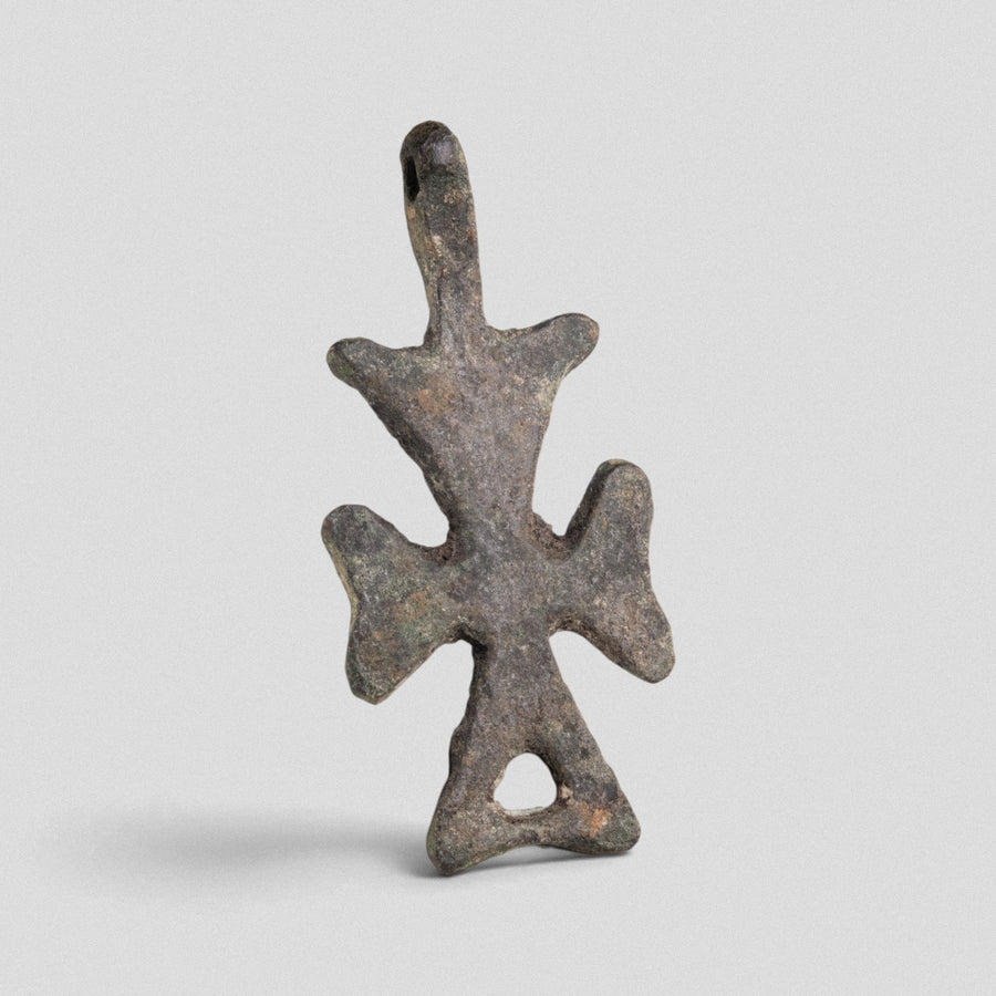 Byzantine bronze cross pendant 'Theopiste' with perforated triangular lower arm, detail view