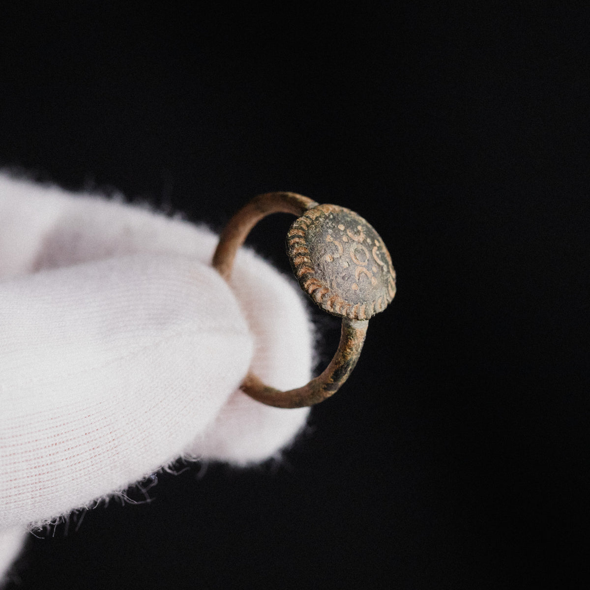 Byzantine Bronze Ring - 'Theodora' (4th–7th c. CE) EU 54 / US 7