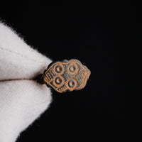 Byzantine bronze ring Theoxena macro detail of Kreisaugenpunze stamps and stippled fields
