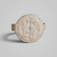 Byzantine silver ring Klados, front view of intaglio motif with V-forked terminals.