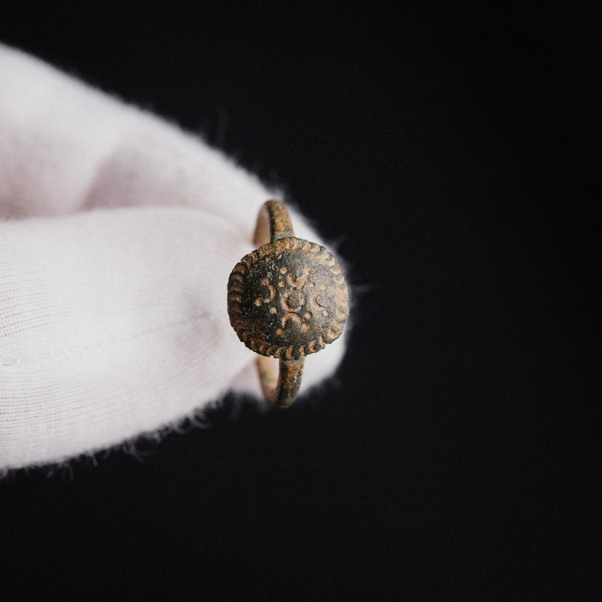 Byzantine Bronze Ring - 'Theodora' (4th–7th c. CE) EU 54 / US 7