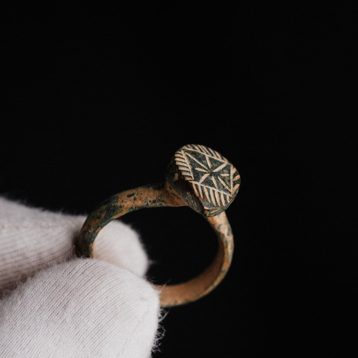 Medieval Bronze Ring - 'Zvezdan' (11th–14th c. CE) EU 56 / US 7.75