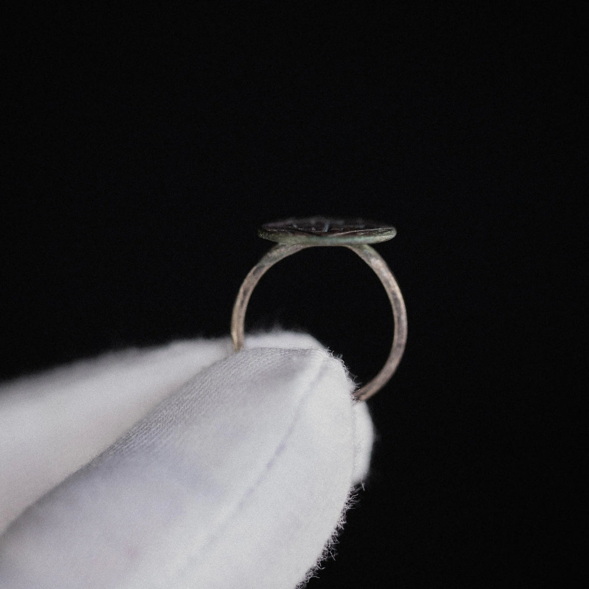 'Equitus' - Medieval Silver Crusader Signet Ring (9th–11th C. CE) EU 48 / US 4,5 Aurora Antiqua