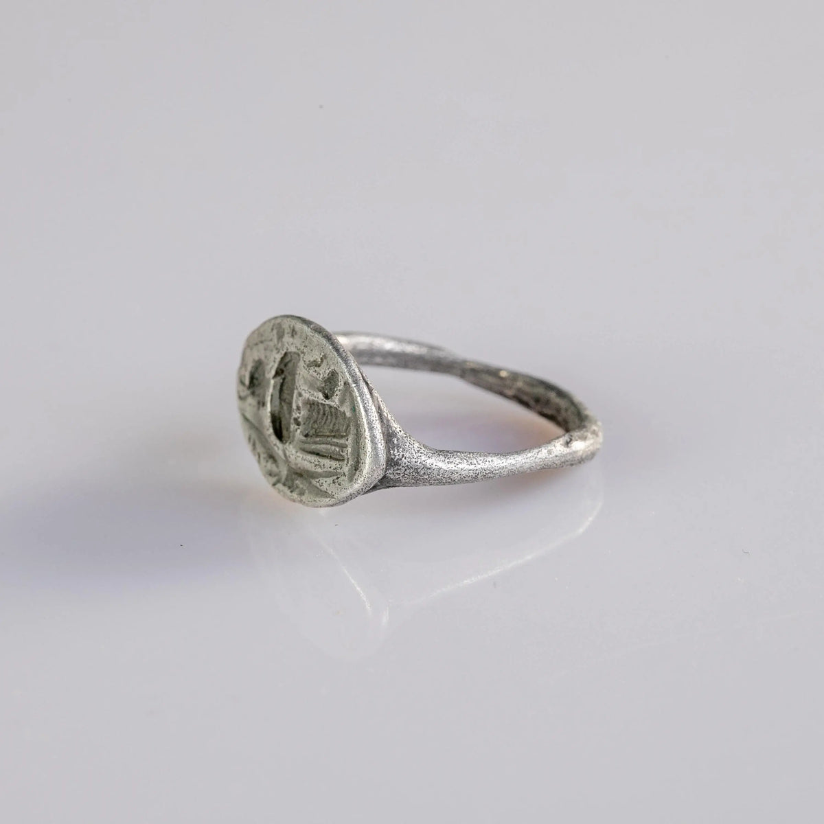 'Diana' - Roman Silver Ring (1st-3rd BCE/CE) EU 54 / US 7 Aurora Antiqua