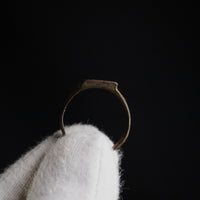 Medieval bronze ring Aldric, top-down profile showing raised bezel platform